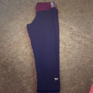 PINK xs cropped leggings!!😍